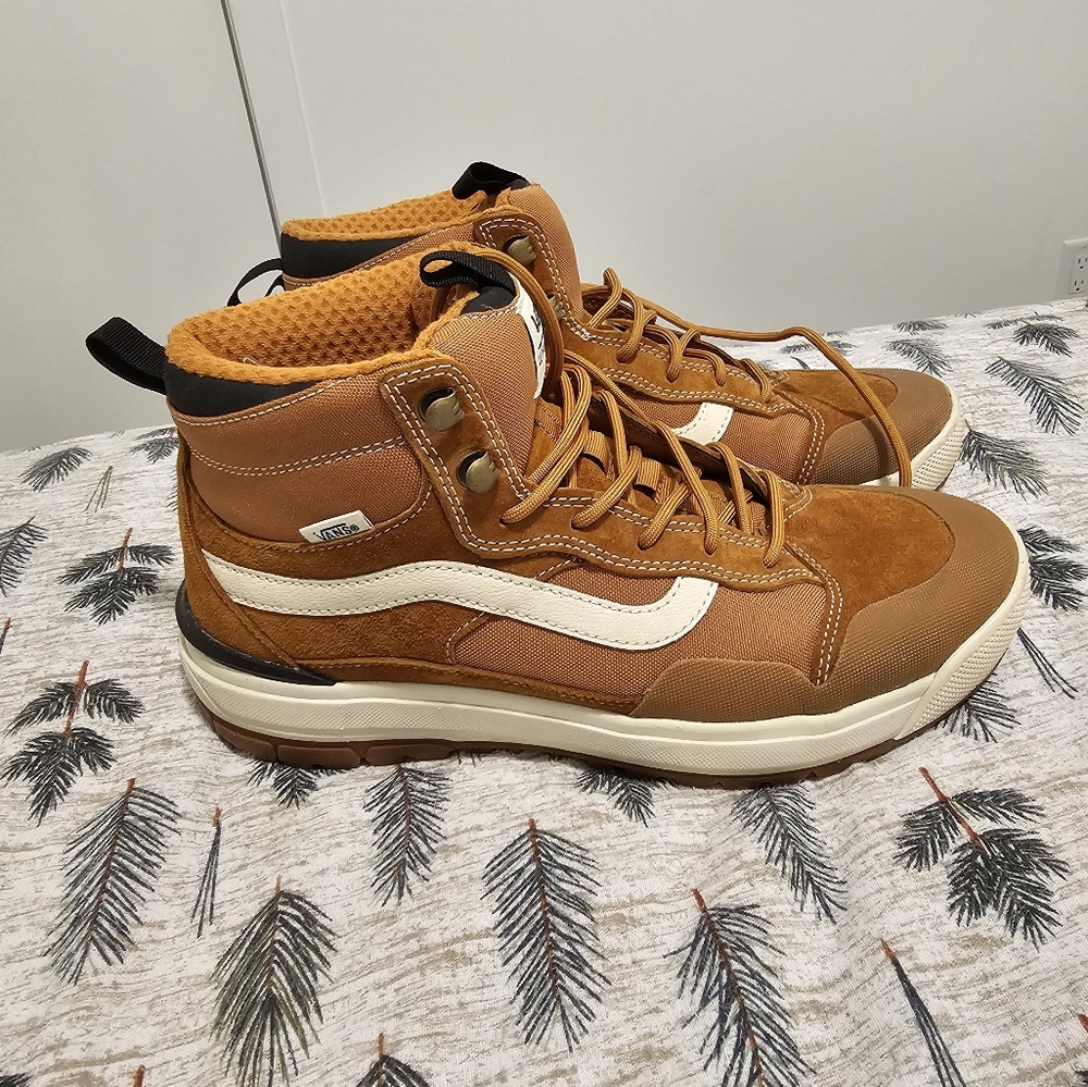 Vans UltraRange EXO Hi MTE Boots Pumpkin Spice - Size 10 Men's - Excellent Cond.
